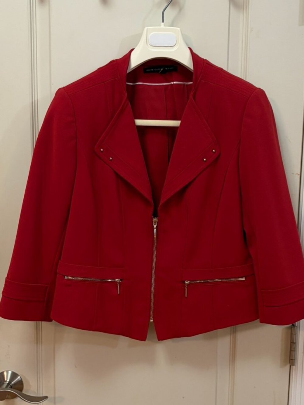 White House Black Market Women's Size 12 Zip Front Fully Lined Blazer. Red
